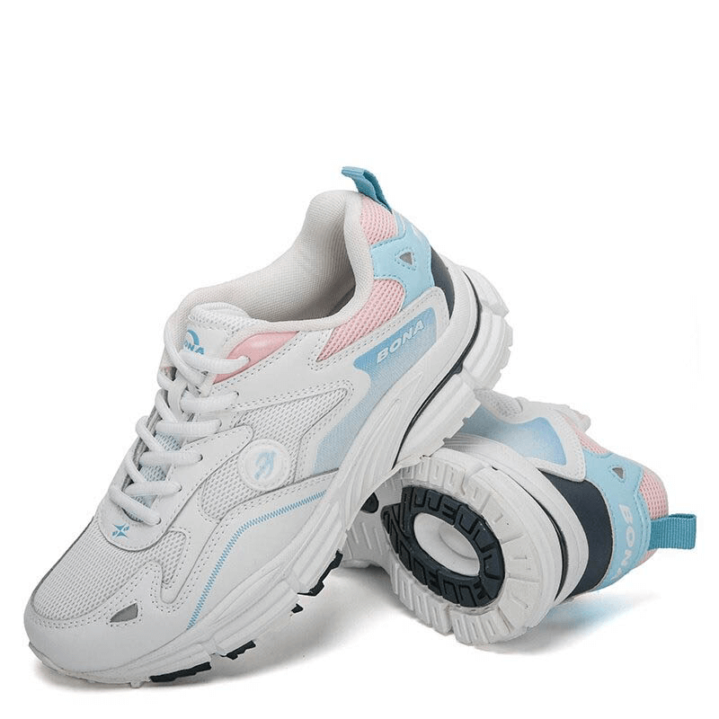 Women's breathable lightweight lace-up running shoes SF0199 with flexible sole, white and blue design for optimal performance and comfort.